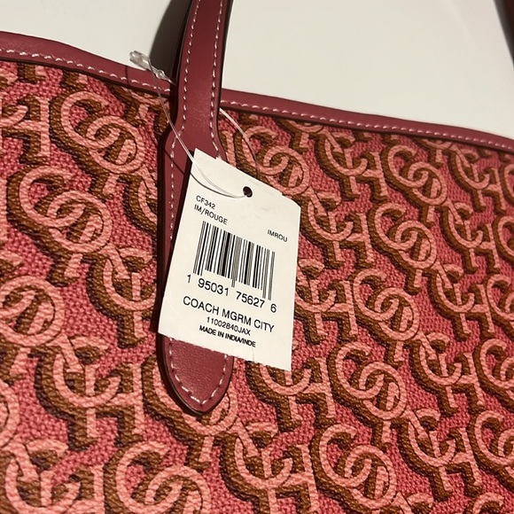 COACH MGRM CITY NEW - Picture 3 of 6